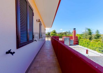 Balcone - Villa Strada Cancello, Noci - foto 14