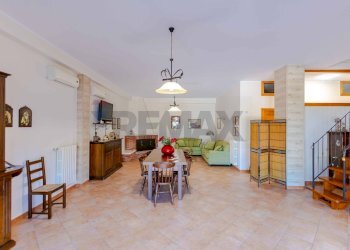 Sala da pranzo - Villa Strada Cancello, Noci - foto 22