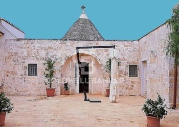 Foto 1 - Villa Via Monti del Duca
 
82, Martina Franca - foto 1