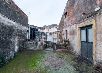 Foto 2 - Villa Via Ospedale
 
4/6, Aci Catena - foto 2