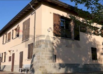 Edificio all\'aperto - Villa Via del Sasso
 
10, Pianoro - foto 2