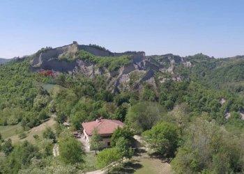 Vista delle montagne - Villa Via del Sasso
 
10, Pianoro - foto 16
