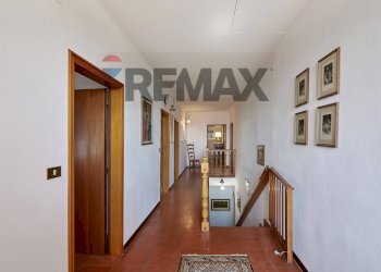 Hall / corridoio - Villa Via del Sasso
 
10, Pianoro - foto 20