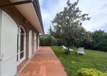 Giardino - Villa Corso Europa
 
1, Sassofeltrio - foto 11