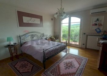 Camera / camera da letto - Villa Corso Europa
 
1, Sassofeltrio - foto 33