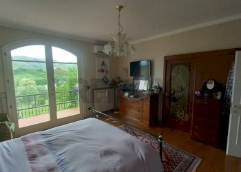 Camera / camera da letto - Villa Corso Europa
 
1, Sassofeltrio - foto 35