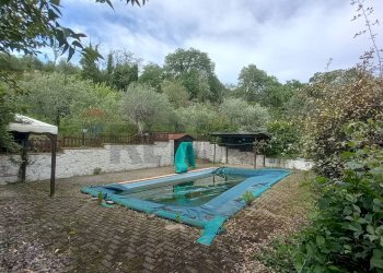 Piscina - Villa Corso Europa
 
1, Sassofeltrio - foto 54