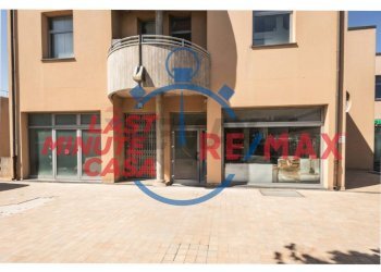 Edificio all\'aperto - Negozio via torconca, Cattolica - foto 1