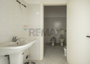 Bagno - Negozio via torconca, Cattolica - foto 5