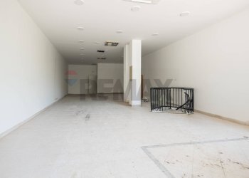 Stanza vuota - Negozio via torconca, Cattolica - foto 8