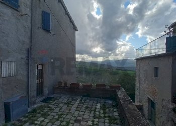 Edificio all\'aperto - Casa semi indipendente Borgo Orsini
 
2, San Leo - foto 8