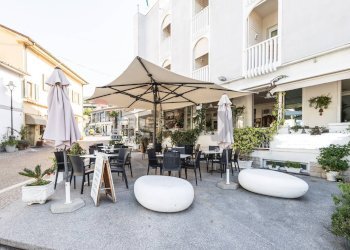 Bar esterno - Hotel Via E. Filiberto
 
2, Gabicce Mare - foto 12