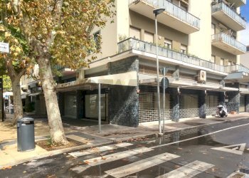 Esterno Negozio - Commercial Premises Via Marconi
 
54/a, Rimini - photo 8