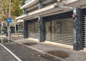 Esterno Negozio - Commercial Premises Via Marconi
 
54/a, Rimini - photo 9