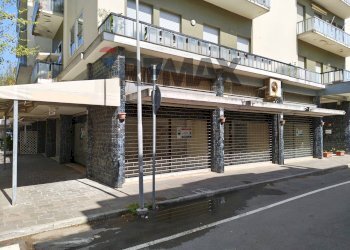 Esterno Negozio - Commercial Premises Via Marconi
 
54/a, Rimini - photo 19