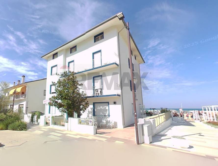 Fronte ristorante - Locale Commerciale Viale San Salvador
 
29, Rimini - foto 1