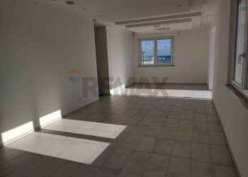 Sala da pranzo - Commercial Premises Viale San Salvador
 
29, Rimini - photo 16