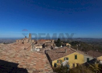 Panorama - Castello Via Roma
 
41, Saludecio - foto 9