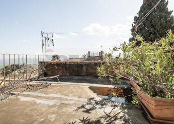 Terrazza - Casa semi indipendente Via Roma
 
41, Saludecio - foto 50