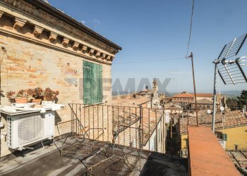 Terrazza - Casa semi indipendente Via Roma
 
41, Saludecio - foto 52