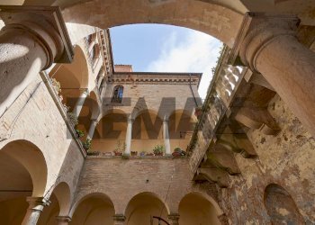 Edificio all\'aperto - Independent house Via Roma
 
41, Saludecio - photo 7