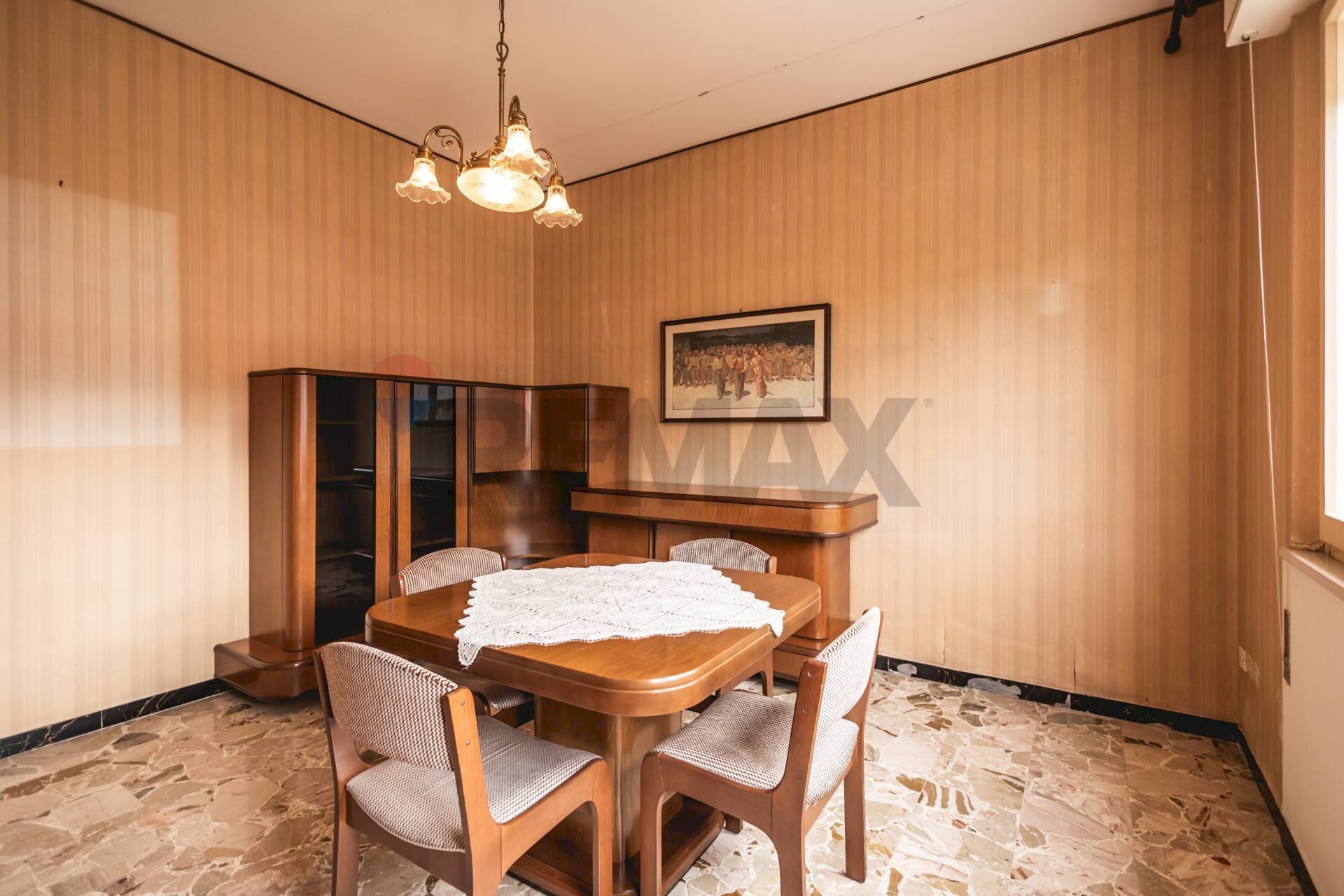 Sala da pranzo - Casa indipendente via Giovanni XXIII
 
56, Mondaino - foto 2