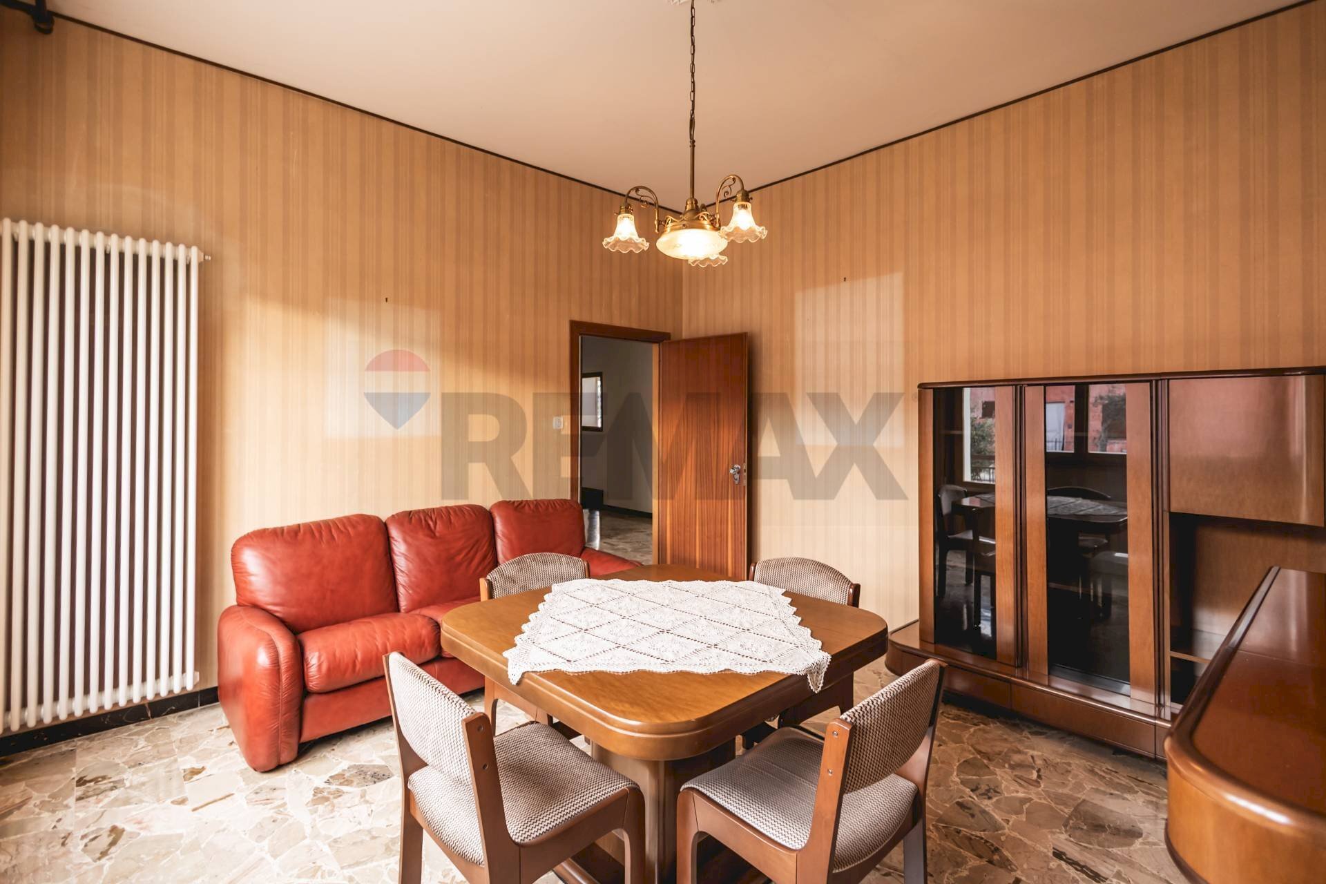 Sala da pranzo - Casa indipendente via Giovanni XXIII
 
56, Mondaino - foto 3