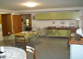 Cucina - Casa indipendente Fossombrone - foto 13