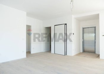 Stanza vuota - Attico Riccione - foto 9