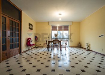 Sala da pranzo - Casa indipendente Via del Cairo
 
78, Mombaroccio - foto 21