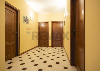 Hall / corridoio - Casa indipendente Via del Cairo
 
78, Mombaroccio - foto 61