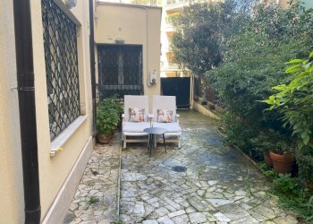 Cortile interno - Three-room apartment via Cavalier d'Arpino, 30, Roma - photo 27