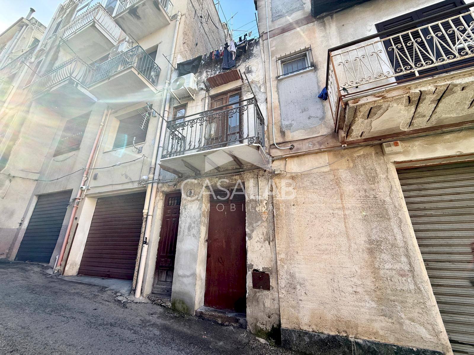 Foto 1 - Appartamento via pastizzaro
 
9-7, Carini - foto 1