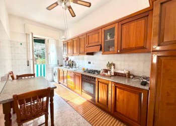 Cucina - Trilocale via Luigi Rizzo, Genova (zona Pegli) - foto 6