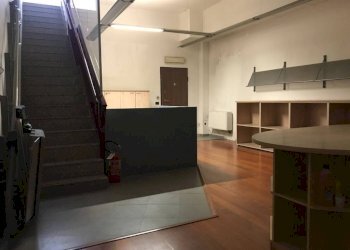 Magazzino - Negozio corso Ivrea, Aosta - foto 12