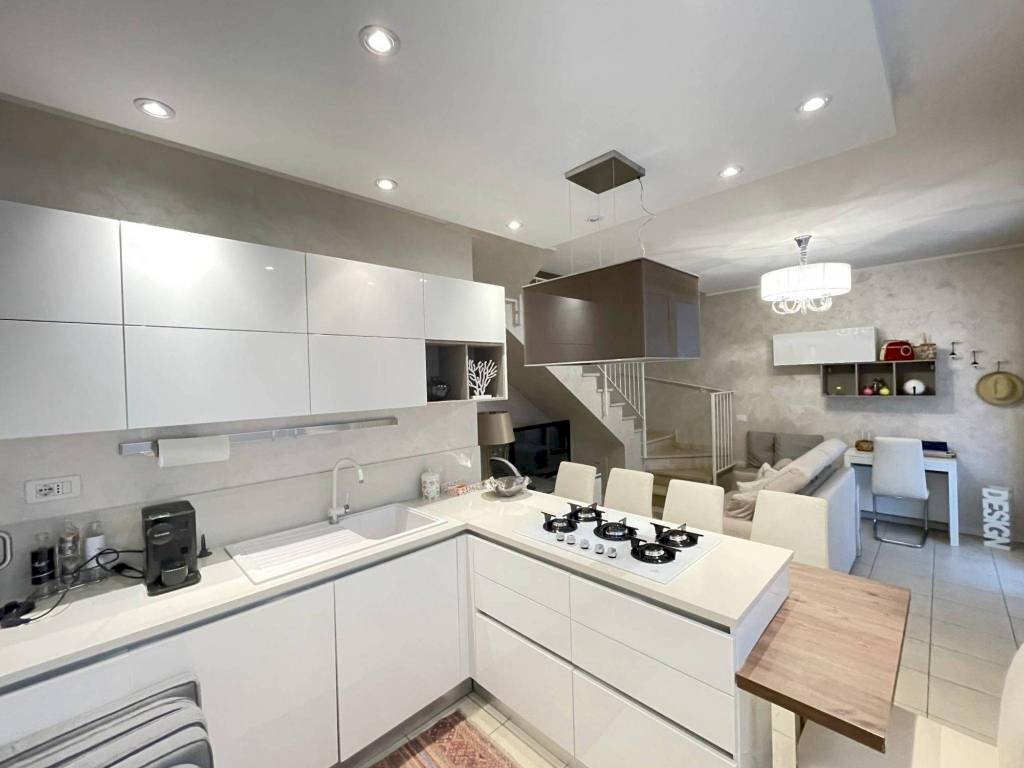 Cucina - Villa a Schiera viale dei Pioppi, Ravenna (zona Porto Corsini) - foto 3