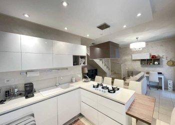 Cucina - Villa a Schiera viale dei Pioppi, Ravenna (zona Porto Corsini) - foto 3