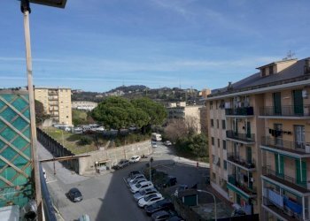 Vista - Bilocale via Bartolomeo Carrea, 5, Genova (zona Sampierdarena) - foto 18