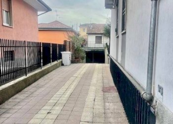 Cortile interno - Bilocale via Redipuglia, Melzo - foto 37