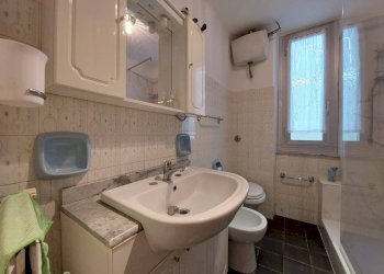 BAGNO - Three-room apartment via Sturla, Genova (neighborhood Quarto) - photo 12