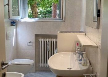 Bagno - Quadrilocale via Castelmerlo, 6, Bologna (zona Massarenti) - foto 8
