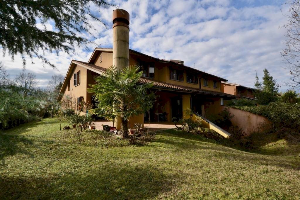 Giardino - Villa a Schiera viale Giulio Zavaritt, Gorle - foto 1