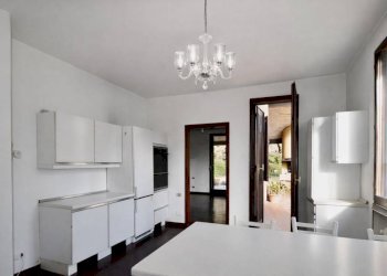 Cucina - Terraced Villa viale Giulio Zavaritt, Gorle - photo 15