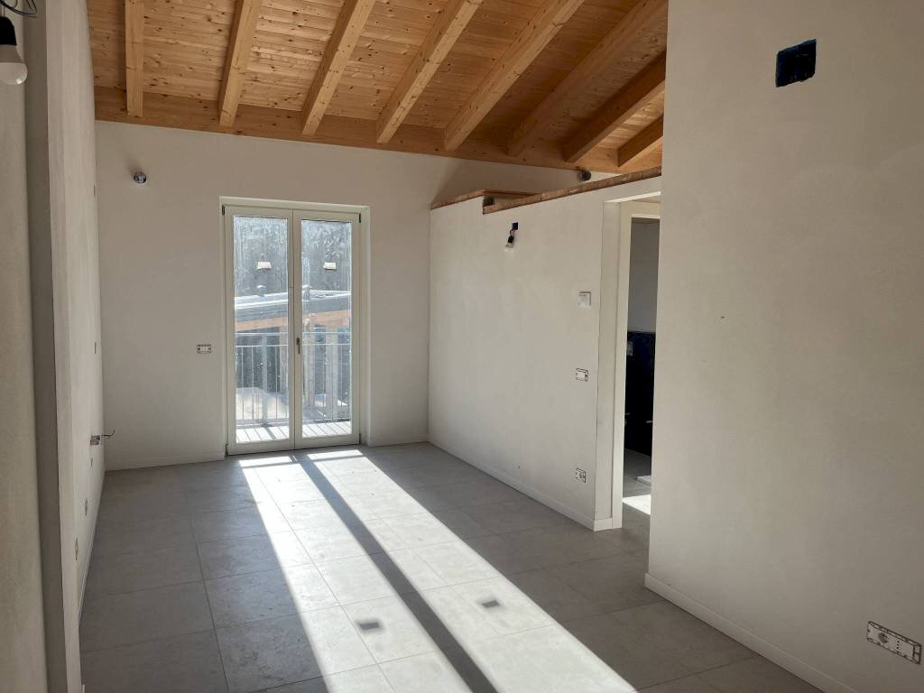 Camera da letto - Bilocale contrada Maioni, 16, Sondrio - foto 2