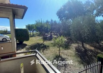 Vista - Villa Frazione Sant'Apollinare, 118, Arcevia - foto 4