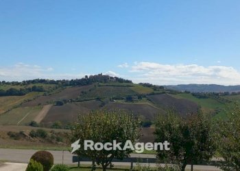 Vista - Villa Frazione Sant'Apollinare, 118, Arcevia - foto 17