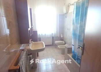 Bagno - Villa Frazione Sant'Apollinare, 118, Arcevia - foto 25