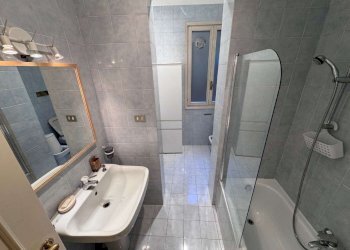 bagno - Monolocale via Guido Reni, Bologna (zona Centro Storico) - foto 17