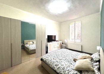 camera da letto - Bilocale via Olindo Guerrini, Bologna (zona Costa Saragozza) - foto 9