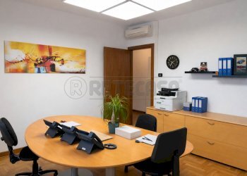 ChatGPT Image 17 feb 2026, 12_10_10.png - Office Via Pola, Torri di Quartesolo - photo 1